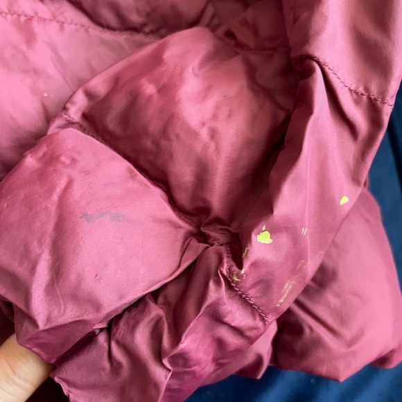 Burgundy puffer jacket - Picture 5 of 8